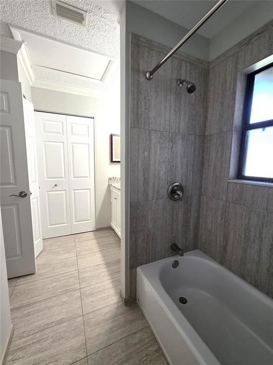 For Sale: $256,000 (2 beds, 2 baths, 1120 Square Feet)