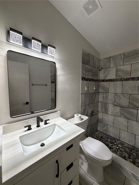 En Renta: $2,700 (4 camas, 2 baños, 2013 Pies cuadrados)