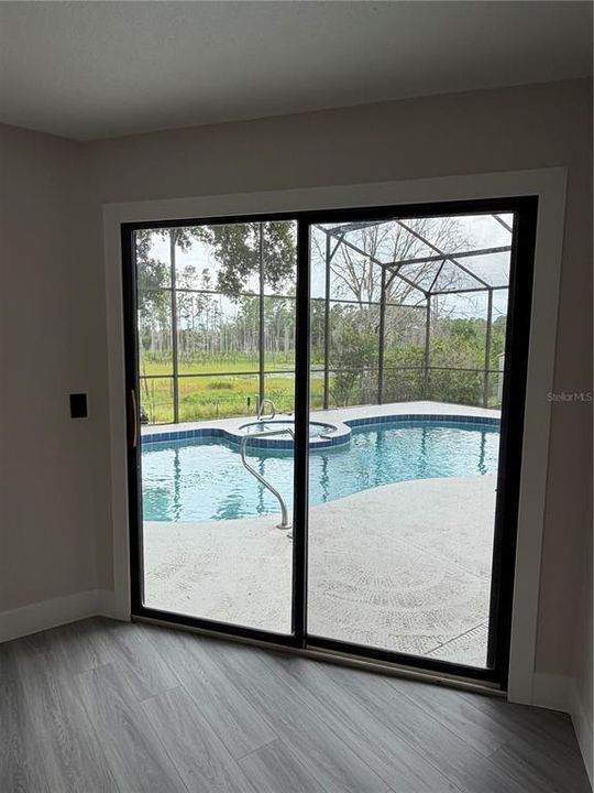 En Renta: $2,700 (4 camas, 2 baños, 2013 Pies cuadrados)