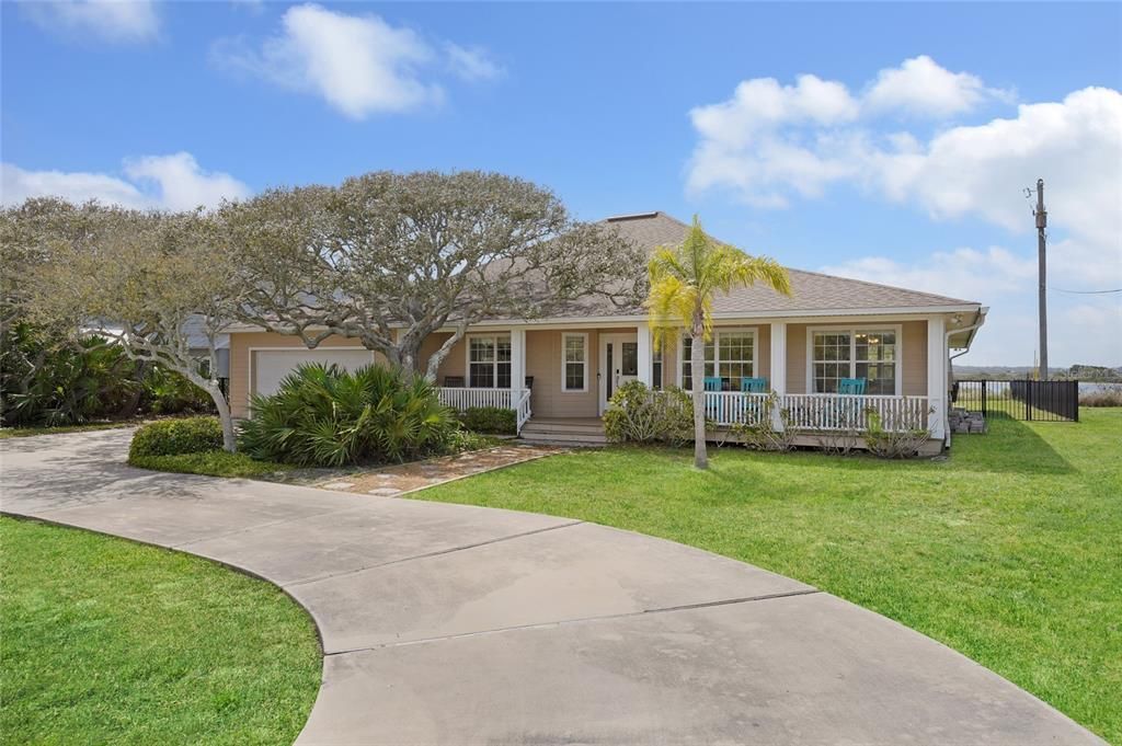 For Sale: $1,780,000 (3 beds, 3 baths, 2373 Square Feet)