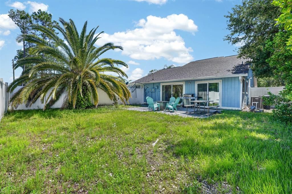 For Sale: $440,000 (5 beds, 3 baths, 2086 Square Feet)