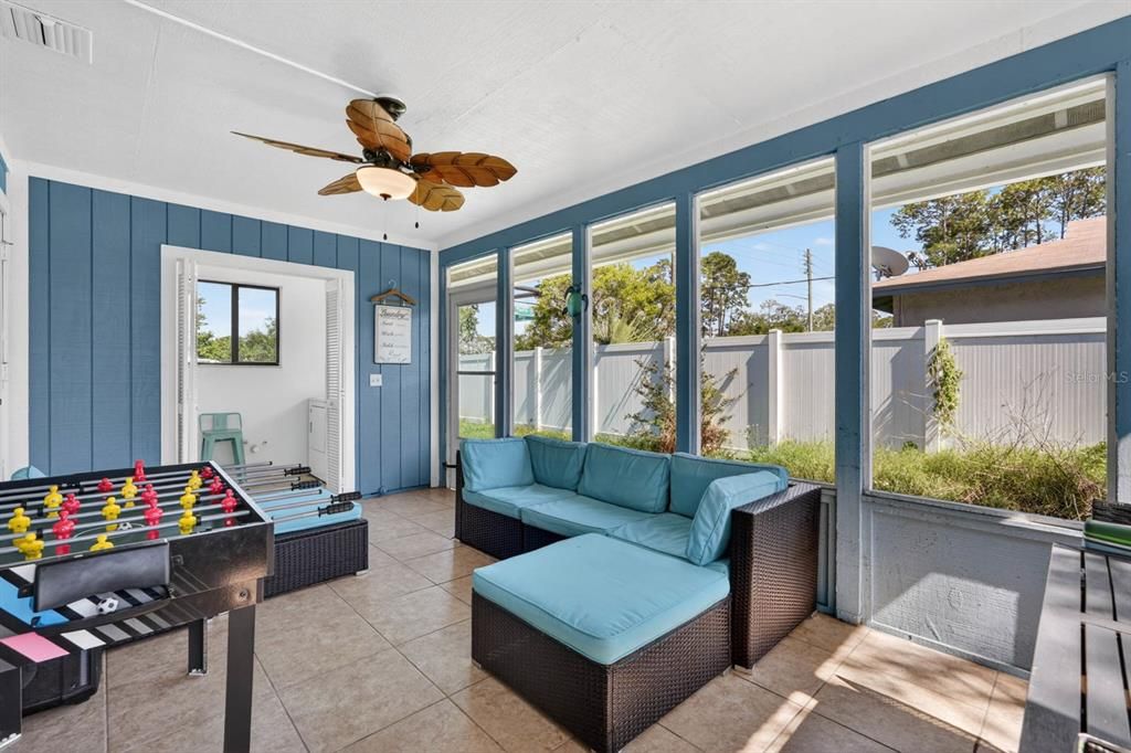 For Sale: $440,000 (5 beds, 3 baths, 2086 Square Feet)