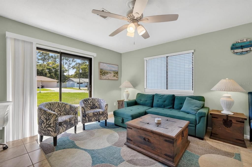 For Sale: $440,000 (5 beds, 3 baths, 2086 Square Feet)
