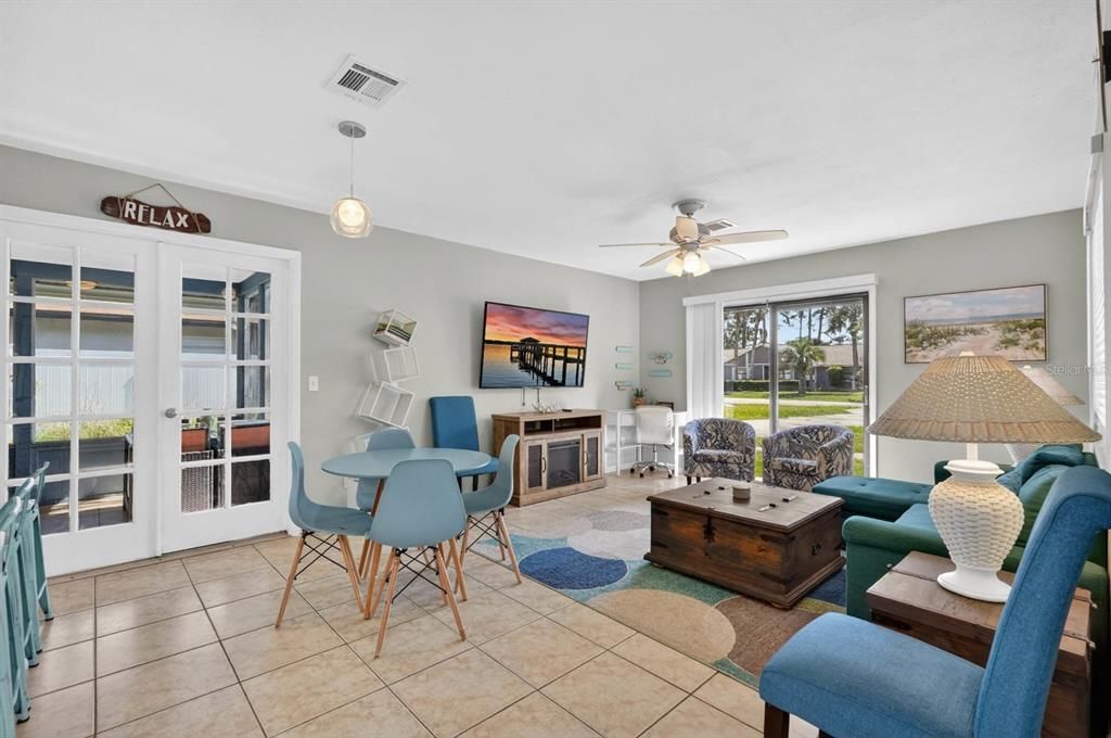 For Sale: $440,000 (5 beds, 3 baths, 2086 Square Feet)