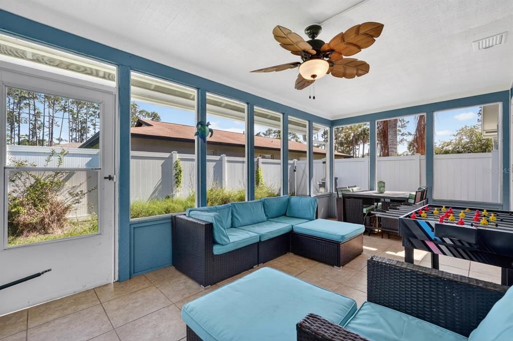 For Sale: $440,000 (5 beds, 3 baths, 2086 Square Feet)