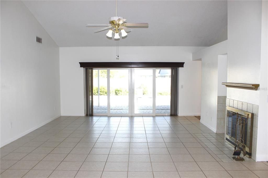 En Venta: $490,900 (3 camas, 2 baños, 1773 Pies cuadrados)