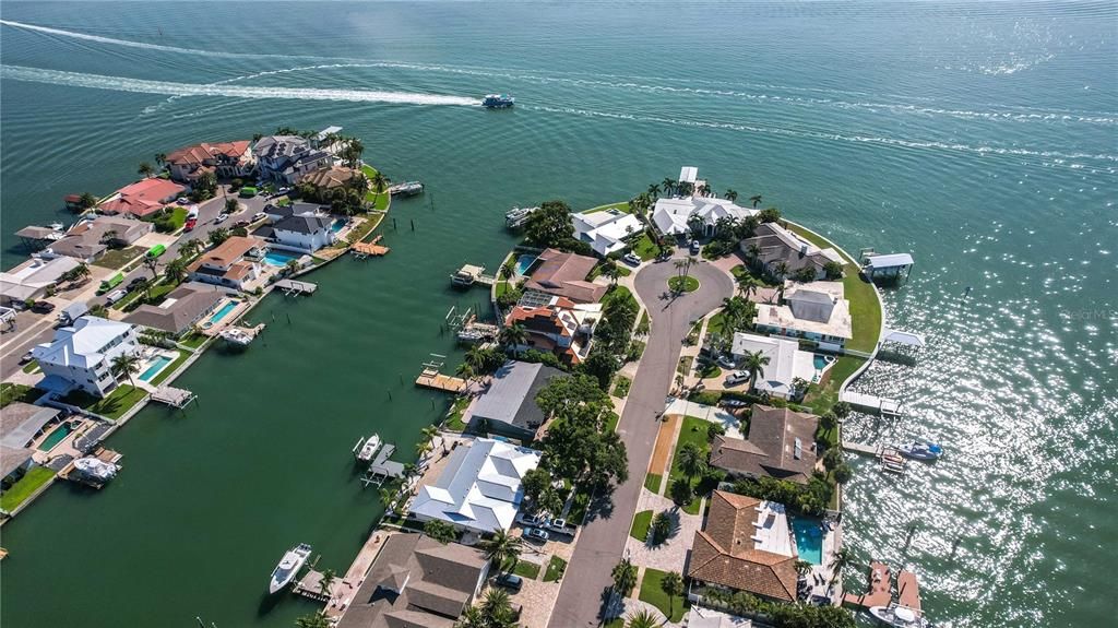 На продажу: $1,425,000 (3 спален, 2 ванн, 2228 Квадратных фут)