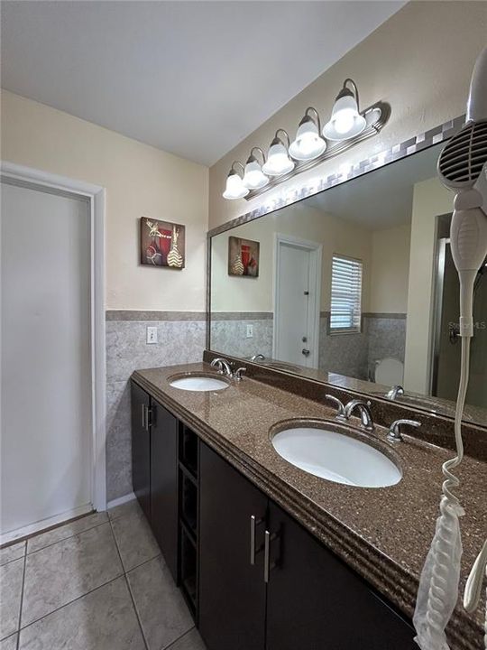 For Sale: $369,900 (3 beds, 2 baths, 1679 Square Feet)
