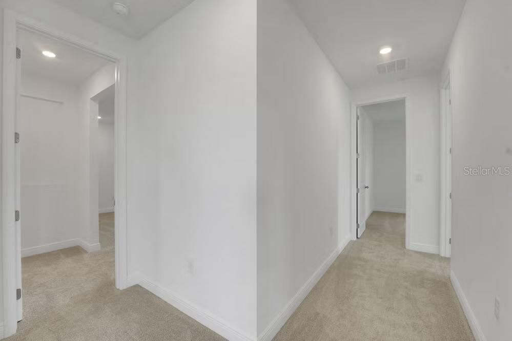 En Renta: $6,000 (4 camas, 3 baños, 3038 Pies cuadrados)