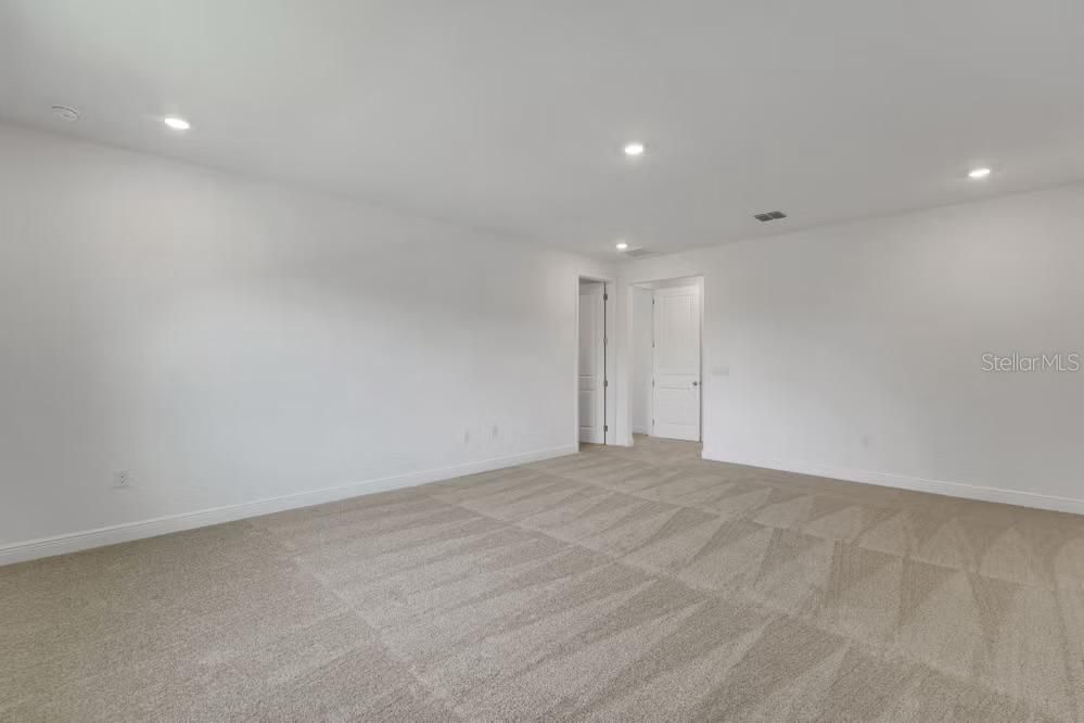 En Renta: $6,000 (4 camas, 3 baños, 3038 Pies cuadrados)