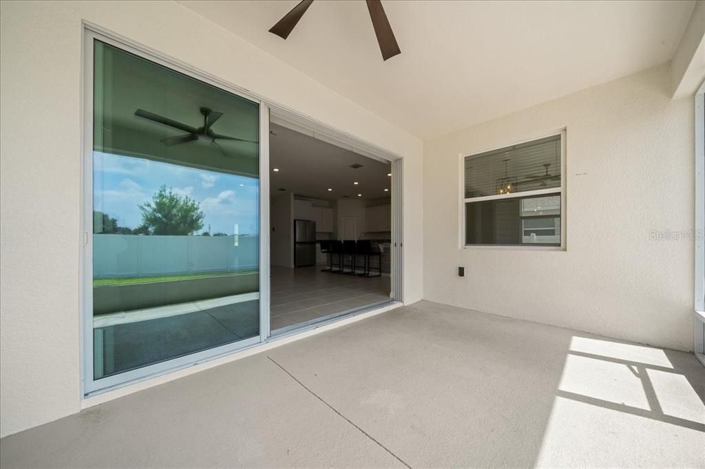 En Venta: $435,000 (4 camas, 3 baños, 2553 Pies cuadrados)