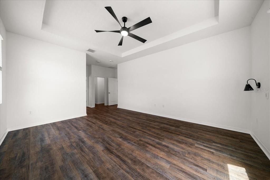 En Venta: $435,000 (4 camas, 3 baños, 2553 Pies cuadrados)