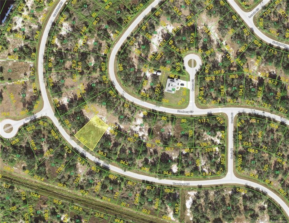 На продажу: $27,000 (0.24 acres)