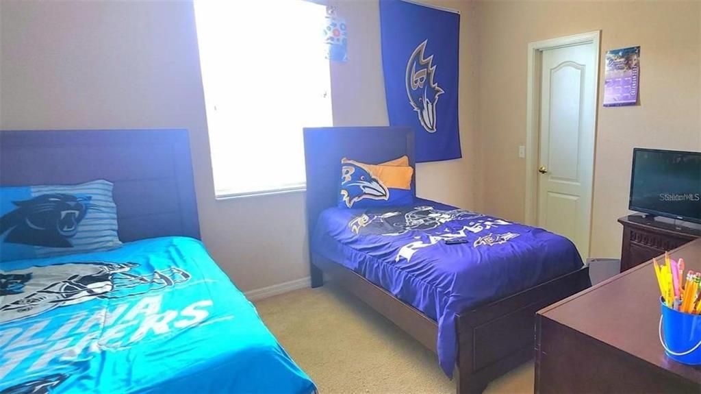En Venta: $349,900 (3 camas, 2 baños, 2057 Pies cuadrados)