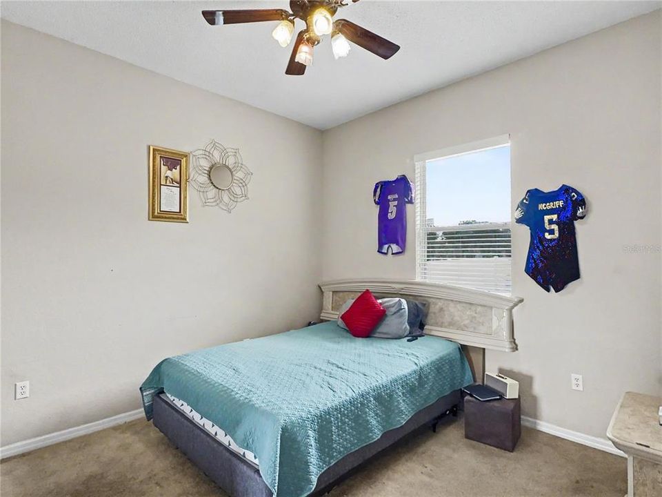 En Venta: $349,900 (3 camas, 2 baños, 2057 Pies cuadrados)