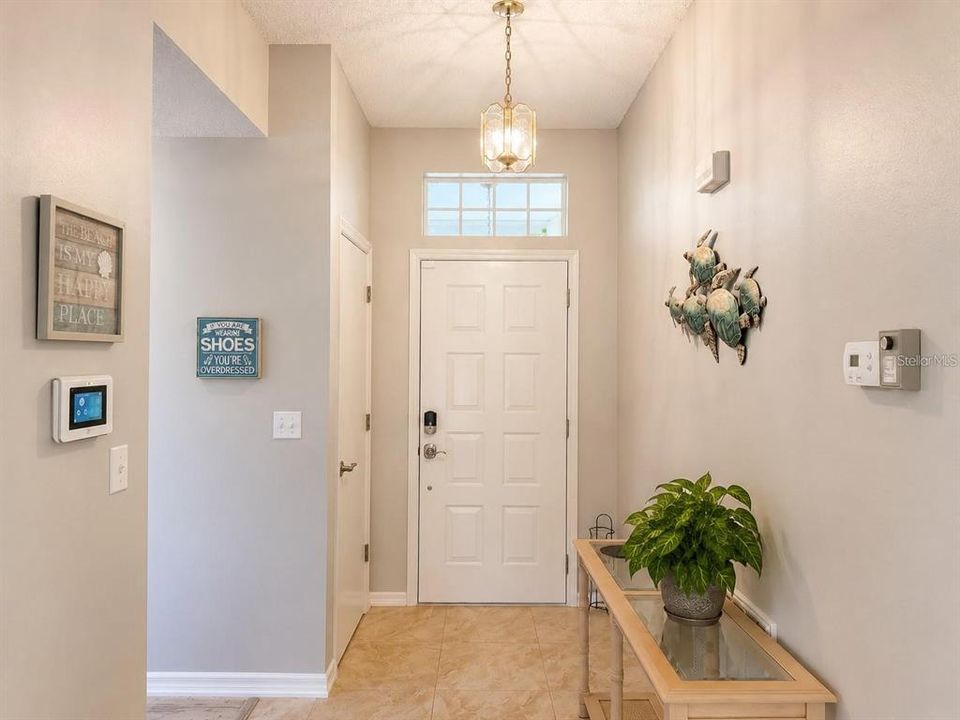 На продажу: $225,000 (2 спален, 2 ванн, 1564 Квадратных фут)