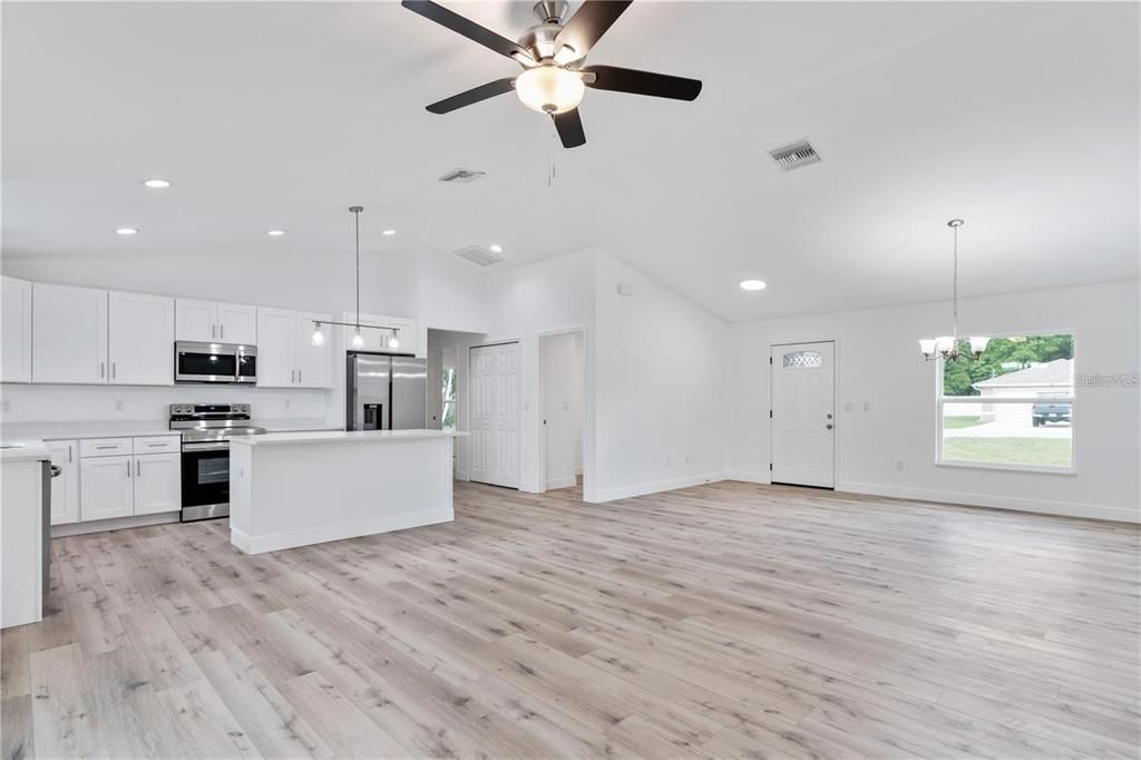 For Rent: $2,000 (3 beds, 2 baths, 1522 Square Feet)