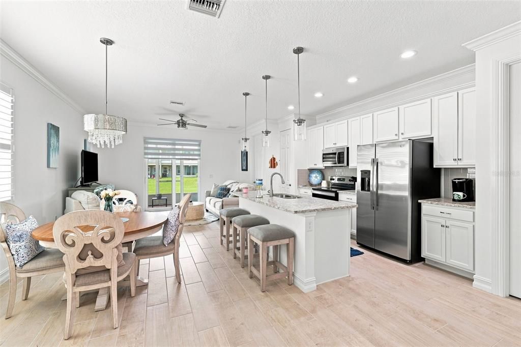 For Sale: $369,900 (3 beds, 2 baths, 1864 Square Feet)