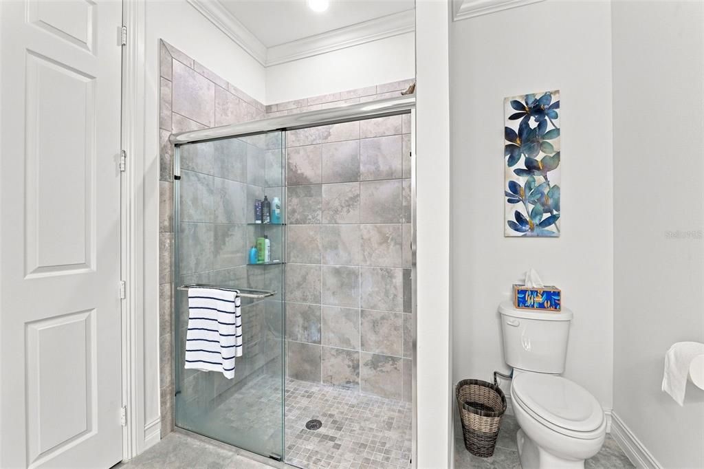 For Sale: $369,900 (3 beds, 2 baths, 1864 Square Feet)