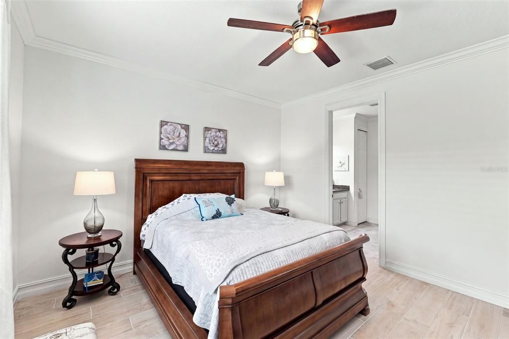 For Sale: $369,900 (3 beds, 2 baths, 1864 Square Feet)