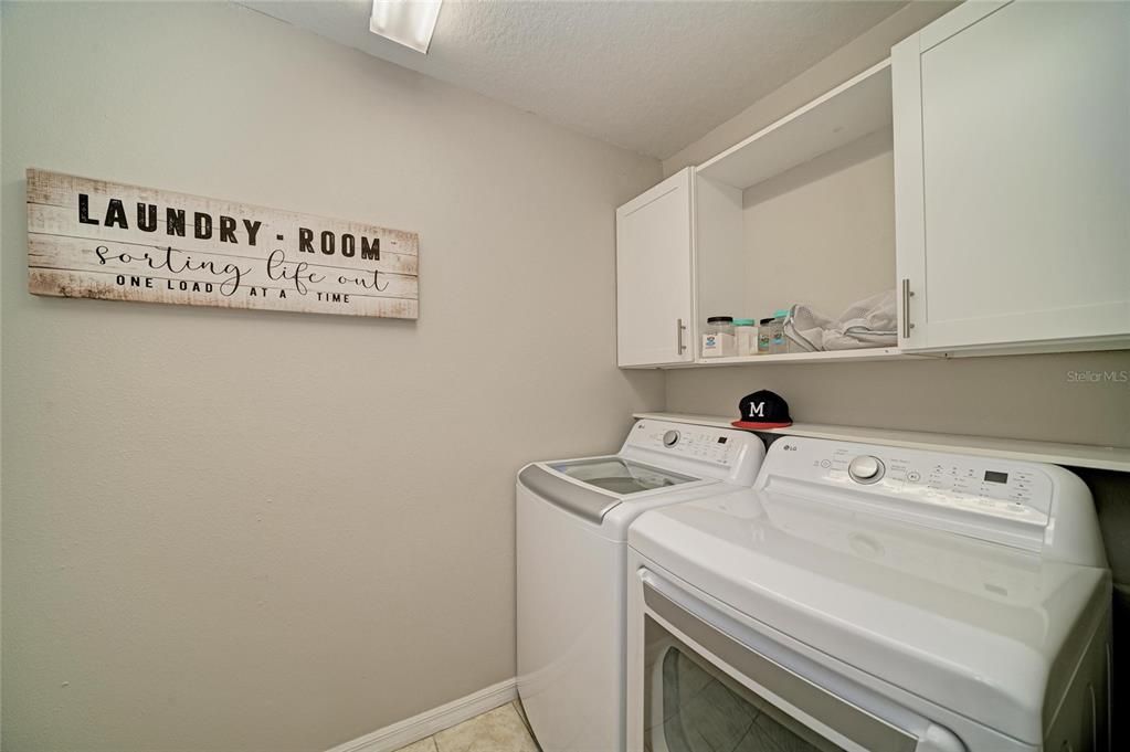 For Sale: $435,000 (4 beds, 2 baths, 2632 Square Feet)