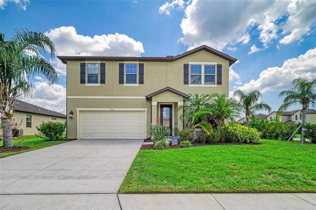 For Sale: $435,000 (4 beds, 2 baths, 2632 Square Feet)