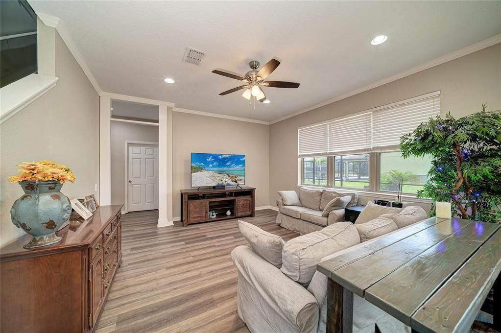 For Sale: $435,000 (4 beds, 2 baths, 2632 Square Feet)