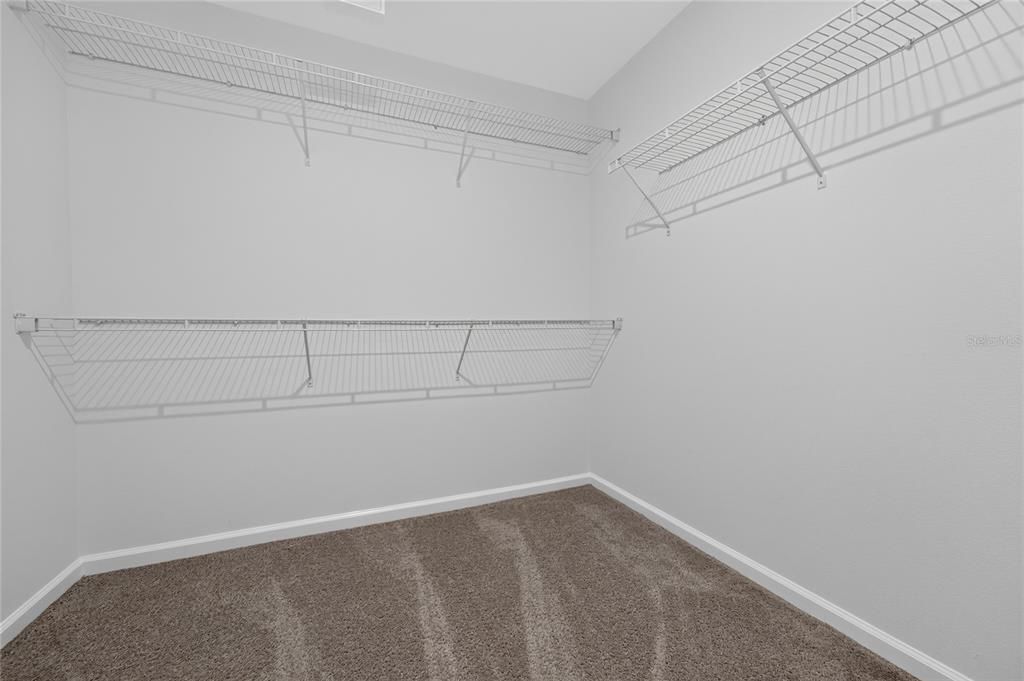 For Rent: $2,795 (4 beds, 2 baths, 1678 Square Feet)