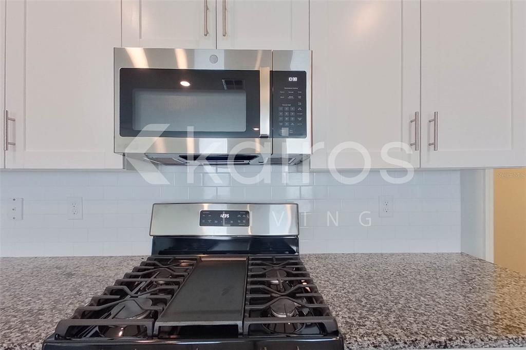 В аренду: $2,645 (5 спален, 3 ванн, 2447 Квадратных фут)