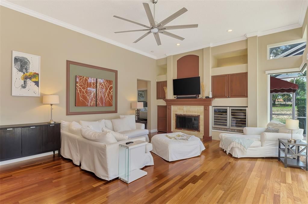 For Sale: $1,675,000 (4 beds, 3 baths, 3903 Square Feet)