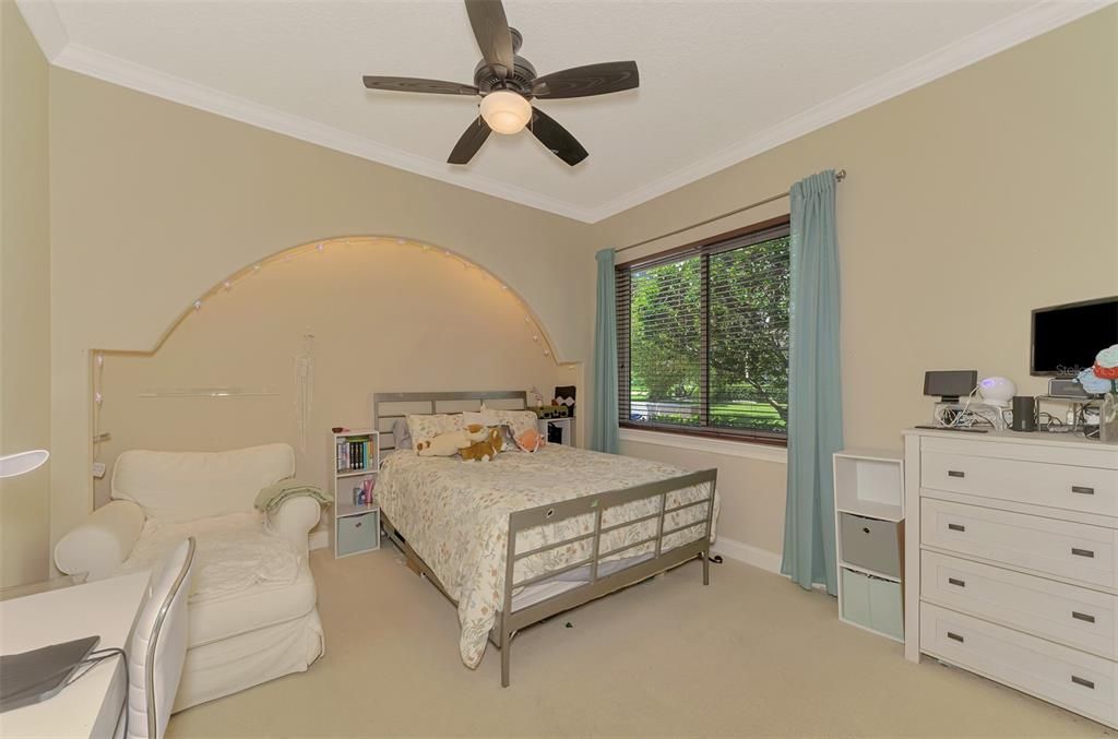 For Sale: $1,675,000 (4 beds, 3 baths, 3903 Square Feet)