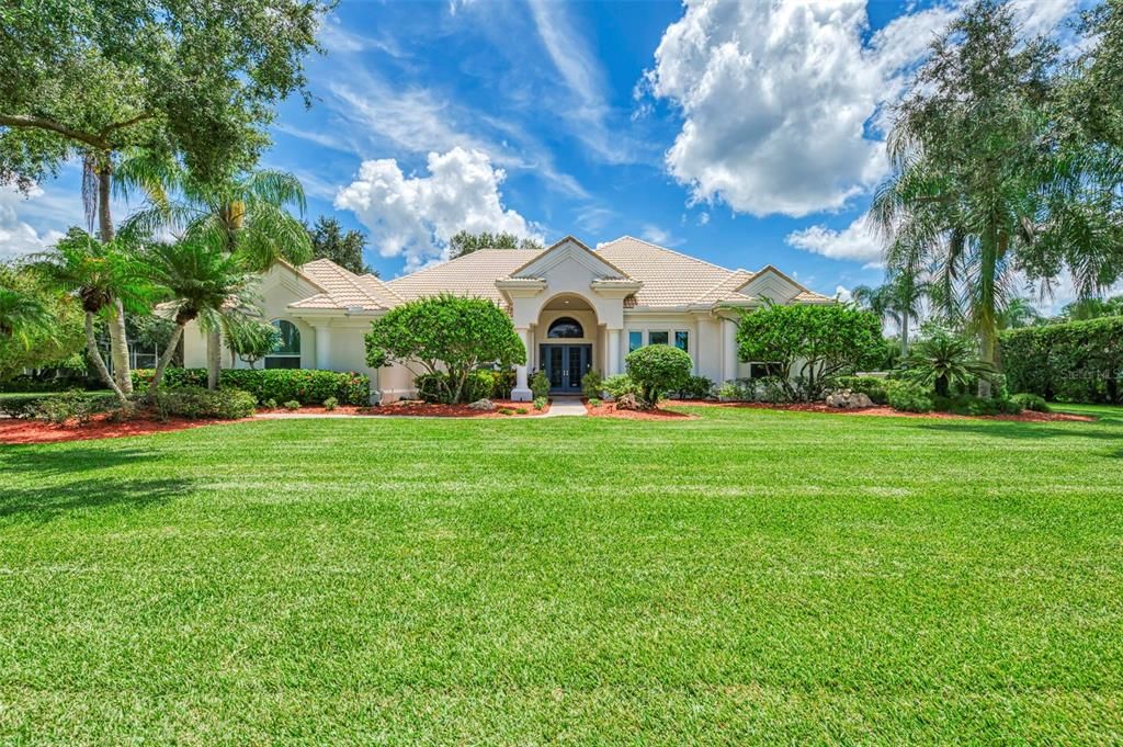 For Sale: $1,675,000 (4 beds, 3 baths, 3903 Square Feet)