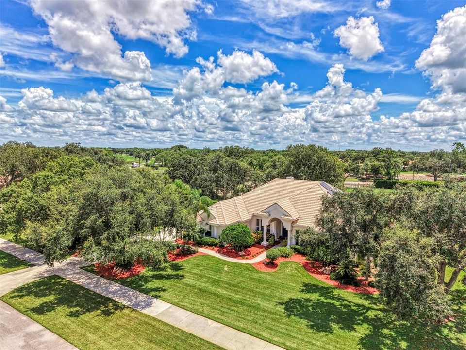 For Sale: $1,675,000 (4 beds, 3 baths, 3903 Square Feet)