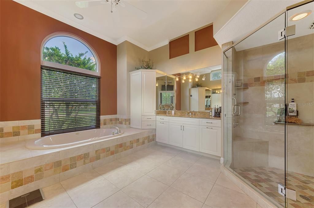 For Sale: $1,675,000 (4 beds, 3 baths, 3903 Square Feet)