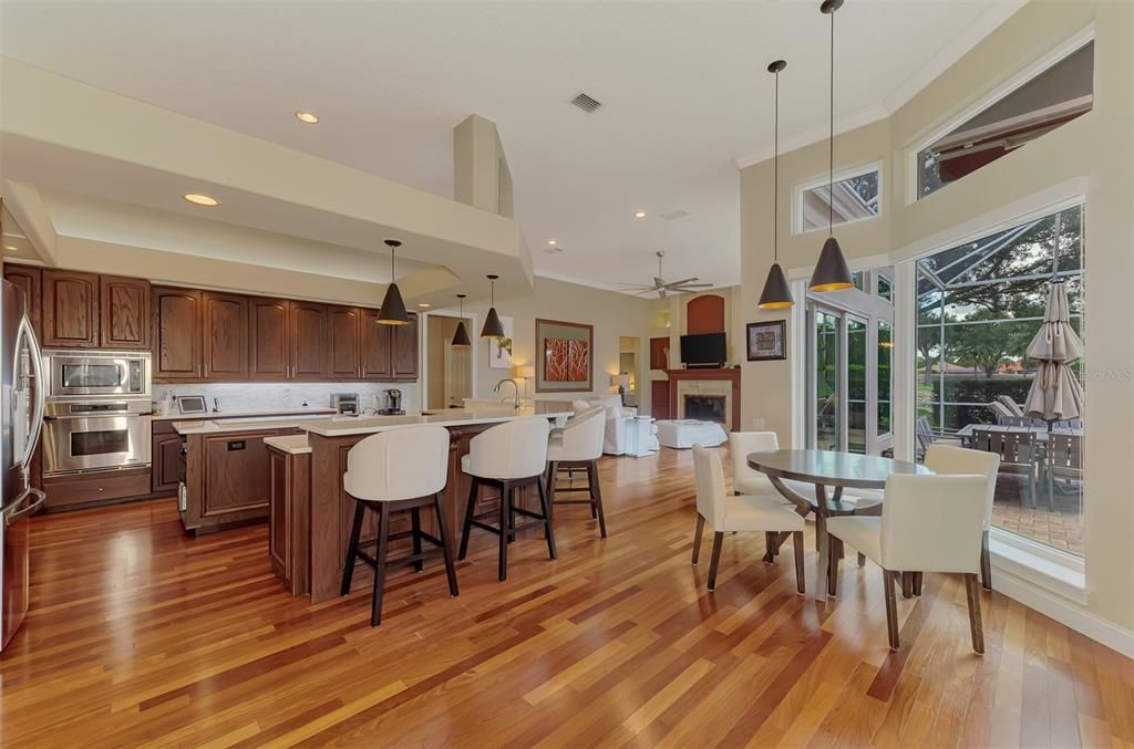 For Sale: $1,675,000 (4 beds, 3 baths, 3903 Square Feet)