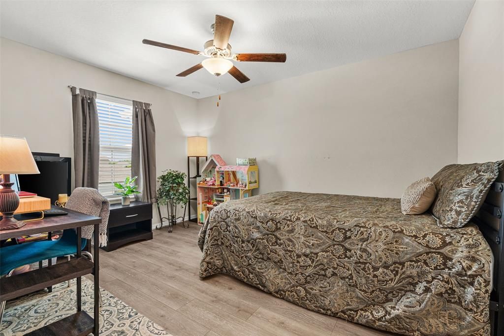 For Sale: $275,000 (2 beds, 2 baths, 1541 Square Feet)