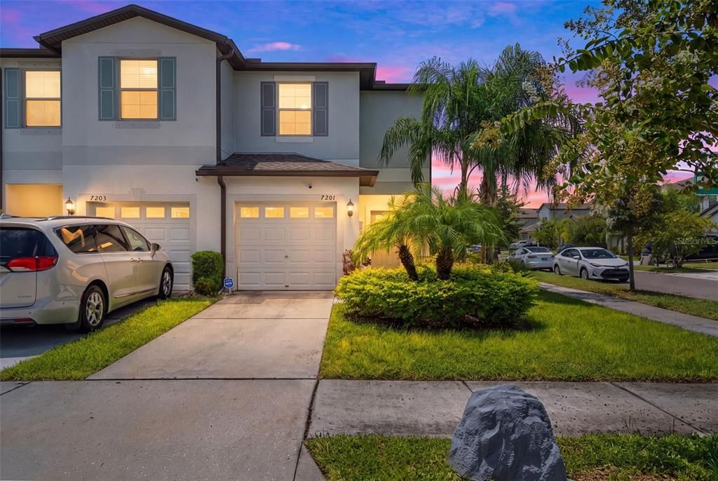 For Sale: $275,000 (2 beds, 2 baths, 1541 Square Feet)
