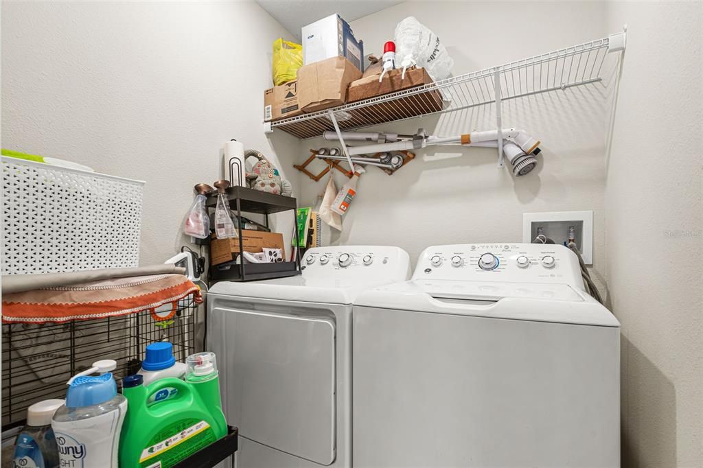 For Sale: $275,000 (2 beds, 2 baths, 1541 Square Feet)