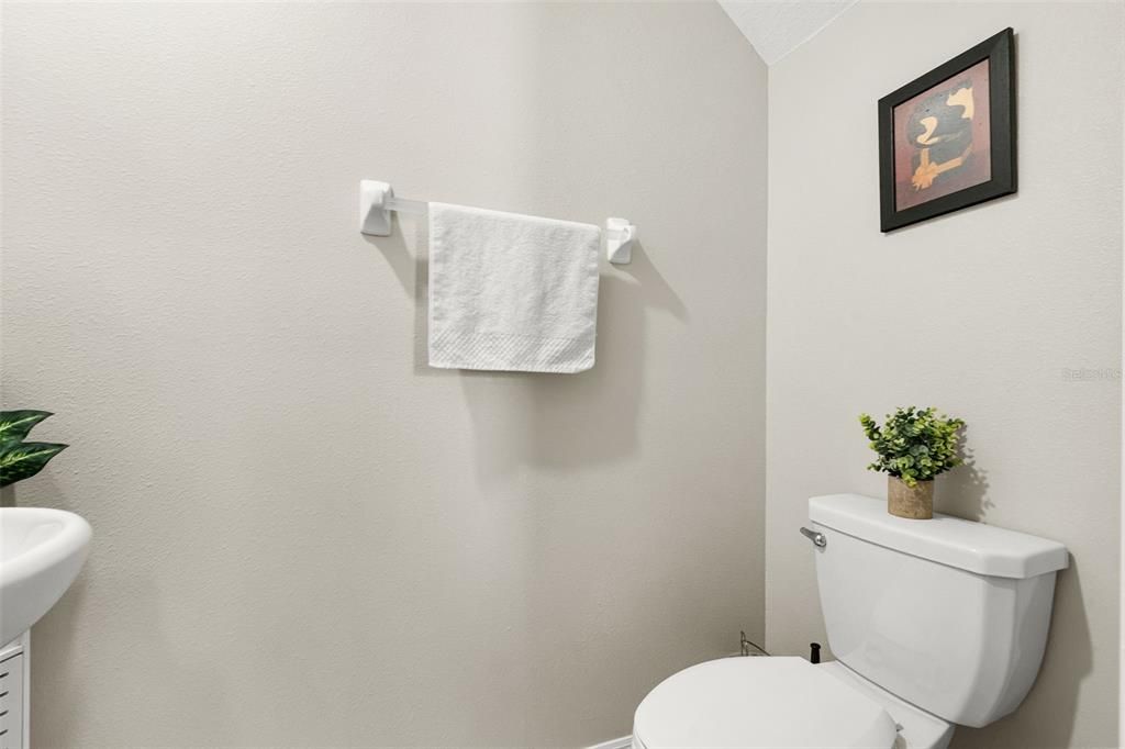 For Sale: $275,000 (2 beds, 2 baths, 1541 Square Feet)