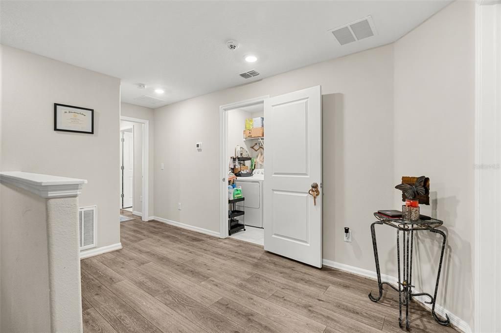 For Sale: $275,000 (2 beds, 2 baths, 1541 Square Feet)