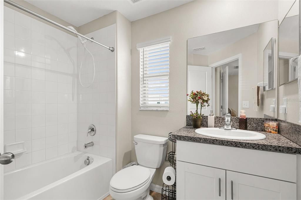 For Sale: $275,000 (2 beds, 2 baths, 1541 Square Feet)