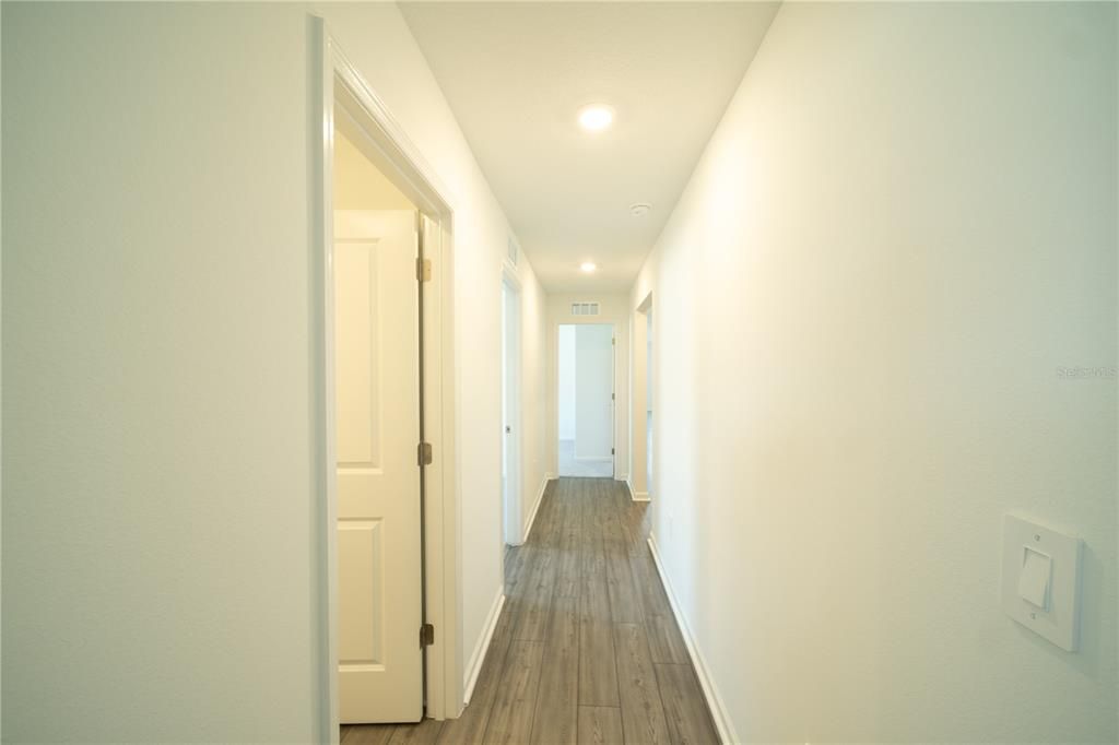 В аренду: $2,095 (4 спален, 2 ванн, 1821 Квадратных фут)