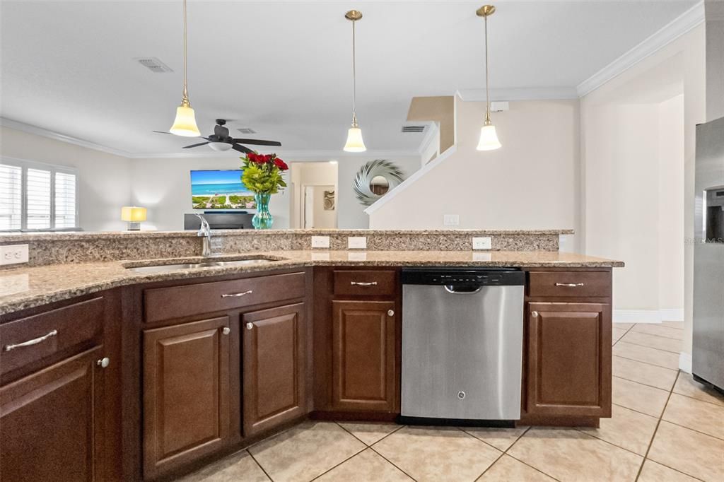 На продажу: $530,000 (4 спален, 2 ванн, 3238 Квадратных фут)