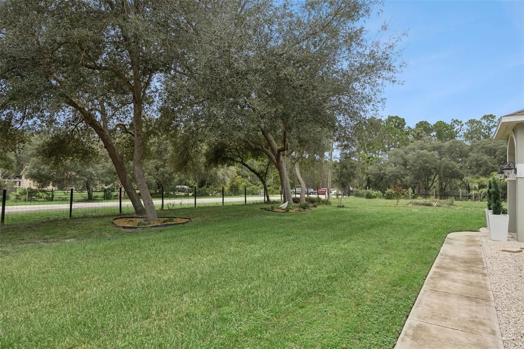 For Sale: $498,000 (3 beds, 2 baths, 1834 Square Feet)
