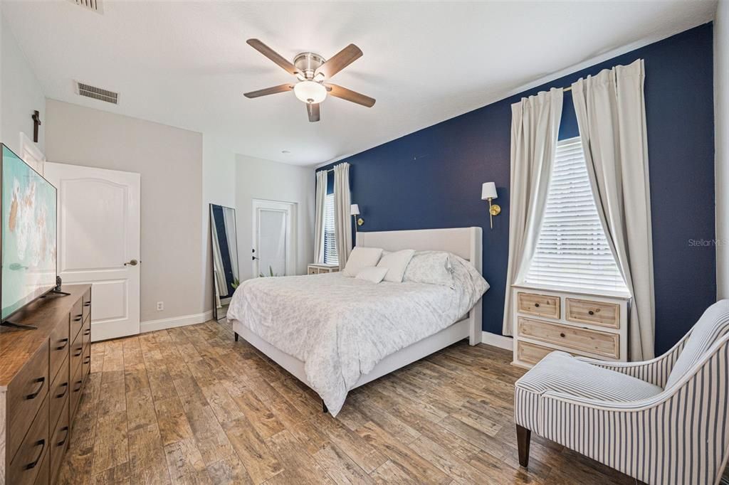 For Sale: $498,000 (3 beds, 2 baths, 1834 Square Feet)