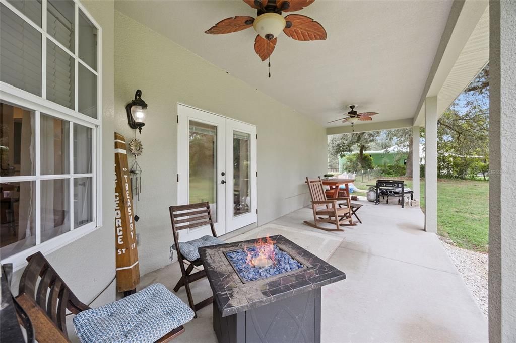 For Sale: $498,000 (3 beds, 2 baths, 1834 Square Feet)