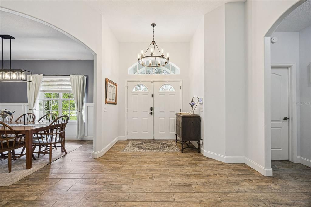 For Sale: $498,000 (3 beds, 2 baths, 1834 Square Feet)
