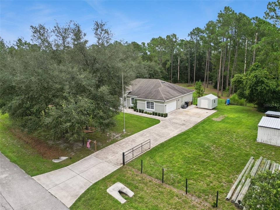 For Sale: $498,000 (3 beds, 2 baths, 1834 Square Feet)