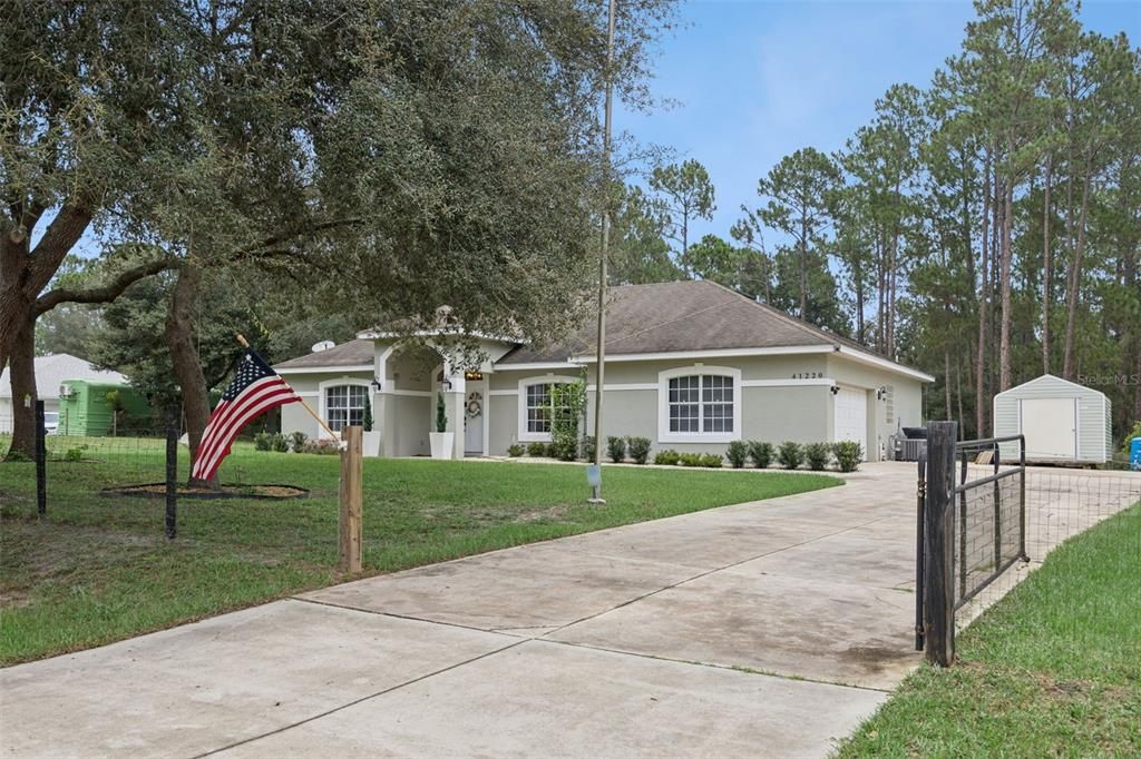 For Sale: $498,000 (3 beds, 2 baths, 1834 Square Feet)
