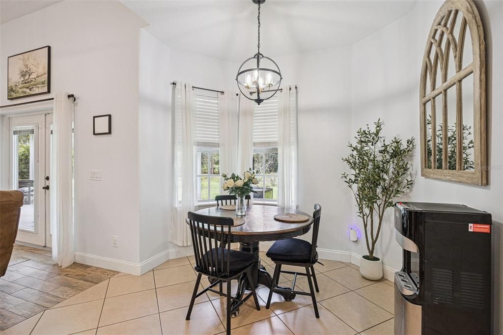 For Sale: $498,000 (3 beds, 2 baths, 1834 Square Feet)